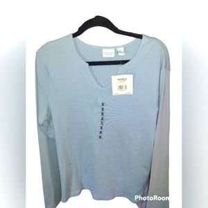 Women's Blue top  size xl NWT